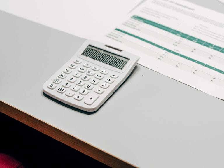 Plan de trésorerie d'une PME : calculatrice et tableau de prévision des flux
